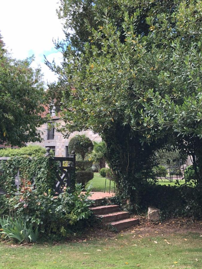 Manoir De La Prise Tarot Bed & Breakfast Bagnoles de l'Orne Normandie Exterior photo